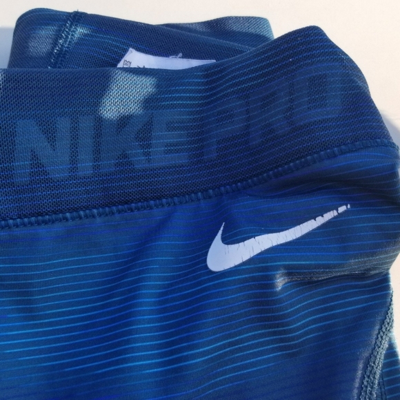 Blue nike leggings size small - Picture 3 of 3